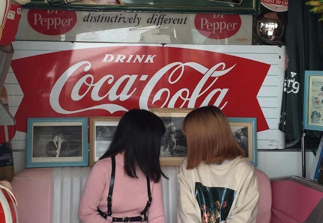 雑誌や映画でよく見るここってどこ？可愛い過ぎるカフェに潜入調査🔍🌈in pepper’s drive-in🚘