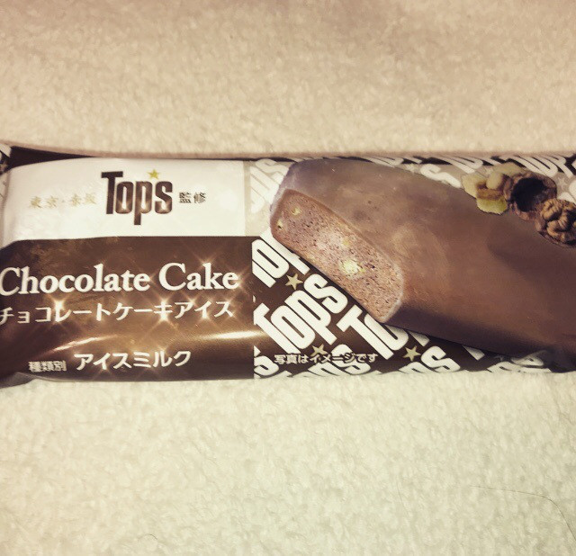 Tops⭐️チョコレートケーキ！！がアイス🍨に🔍🌈in コンビニ🏪