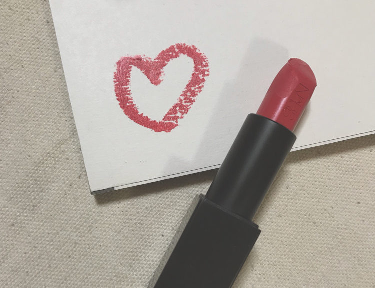 話題のあのコスメも？！流行り顔になれる今季のおすすめリップ💄