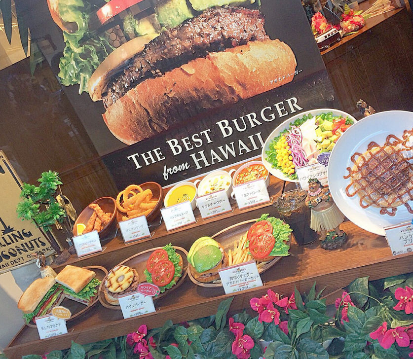 自分でハンバーガーをカスタマイズ🍔🥑🧀ハワイアンカフェ第1弾〰️KUAAINA〰️