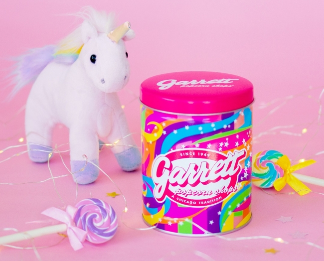 2年振りに復活販売🌟レインボーカラーが可愛い、ギャレットポップコーンの「Unicorn缶」🦄