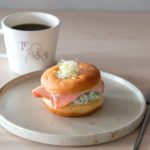 エシカルかつウェルネスな朝を🌤koe donuts kyotoの『ドーナツサンドイッチ』🥪