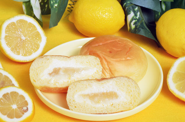 季節限定の新味💛八天堂『とろけるくりーむパン 瀬戸内レモン』発売🍋