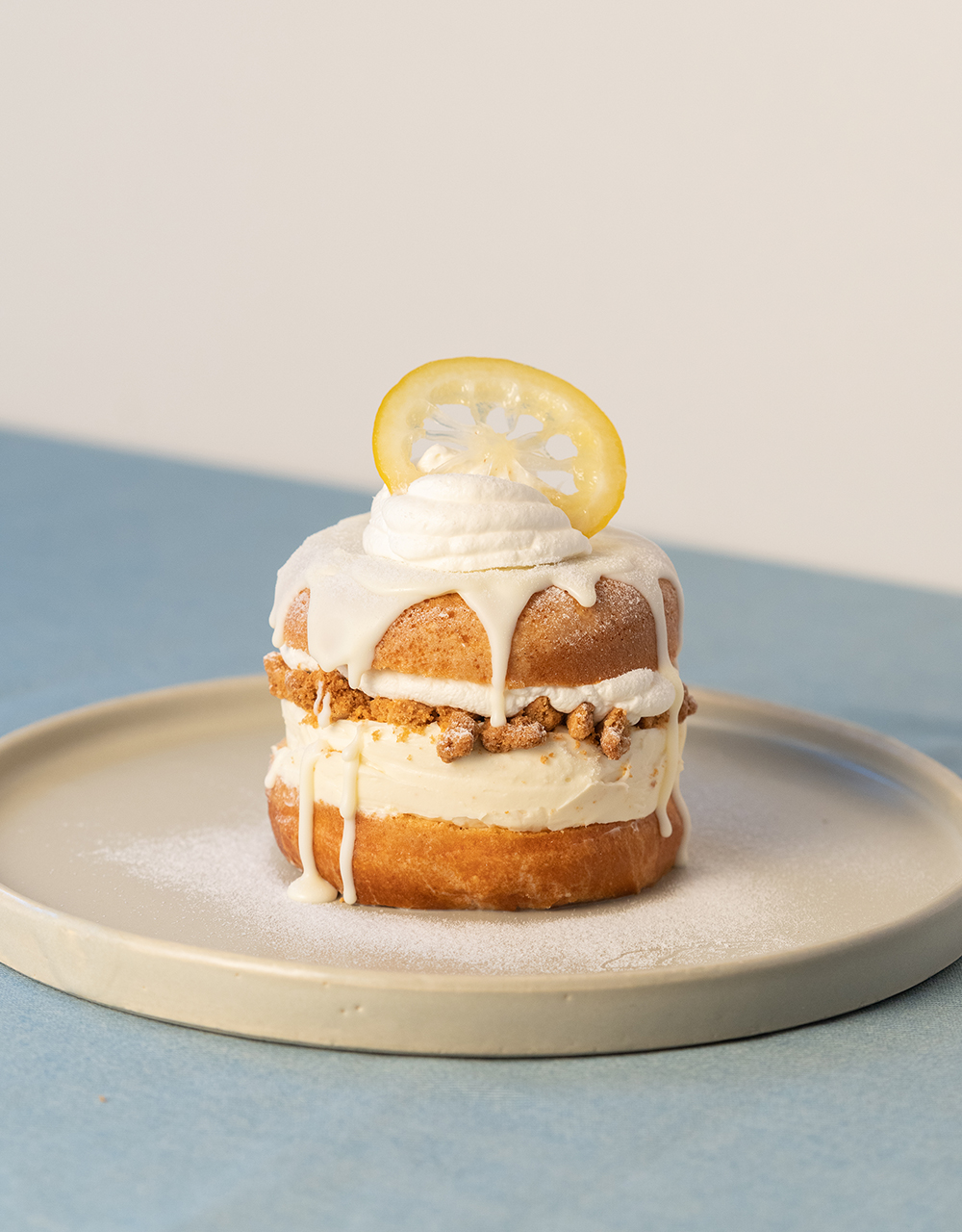 【話題】まるでチーズケーキ！？ドーナツファクトリー🍩『koe donuts kyoto』から「ドーナツメルト ホワイトチーズケーキ」2月15日(土)より販売スタート！🌟