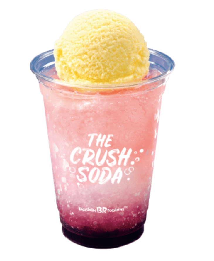 【この夏イチオシ💙】ザクザク氷とハジける炭酸にお好きなアイスクリームをトッピング✨「ザ・クラッシュソーダ」7月20日（月）～8月25日（火）の期間限定で発売🌞🌟
