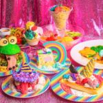 【KAWAII MONSTER CAFE】7月20日（月）～9月30日（水）まで５周年記念ランチメニューを販売中🌈💙カラフルで クレイジーなメニューを食べて一緒にお祝いしよう🎉