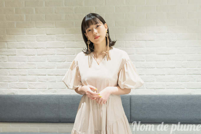 huluオリジナル「息をひそめて」石井杏奈　実家に帰れない、寮で暮らす大学生を演じる。