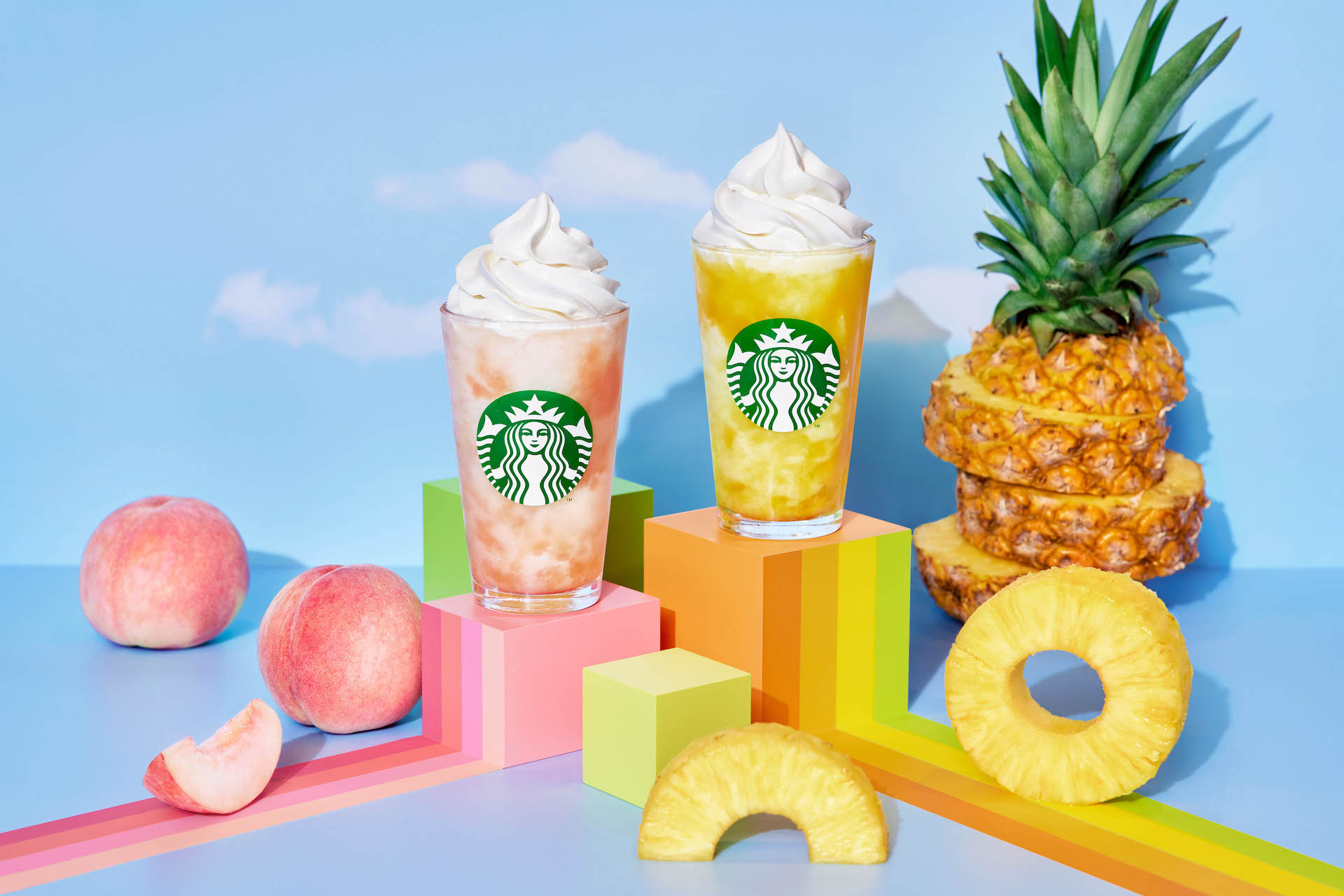 【スタバ新作】初登場のパイナップルテイスト＆夏の定番ピーチが8月4日(水)より発売🍑💛🌈🌻