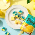 夏にぴったりの爽やかチロルチョコ🍫ピュレグミレモン味が新登場🍋🤍💙