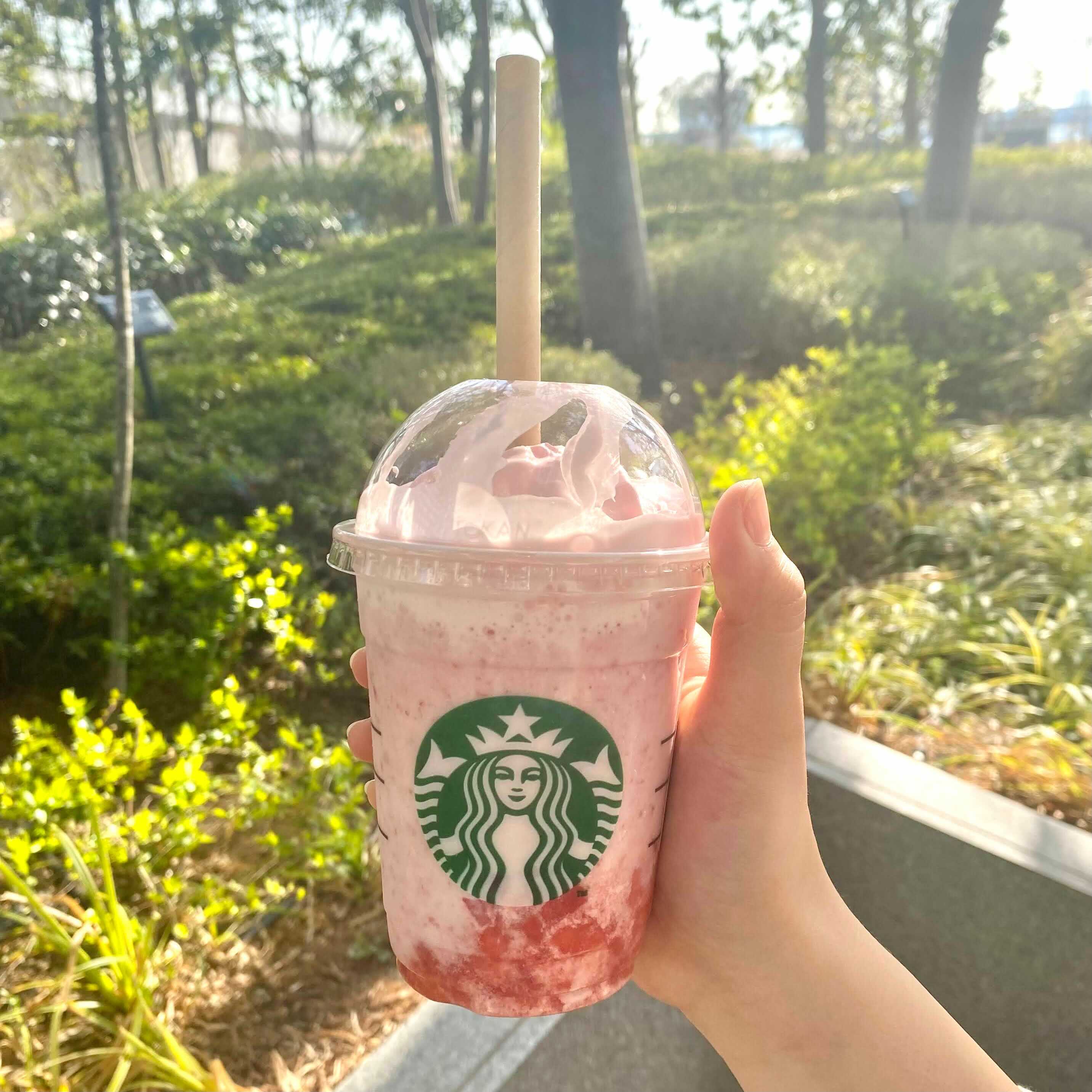 【スターバックス】好きなフルーツをカスタムできる🤍3店舗限定「My フルーツ³ フラペチーノ®」をレポ😋🍓🍌💖