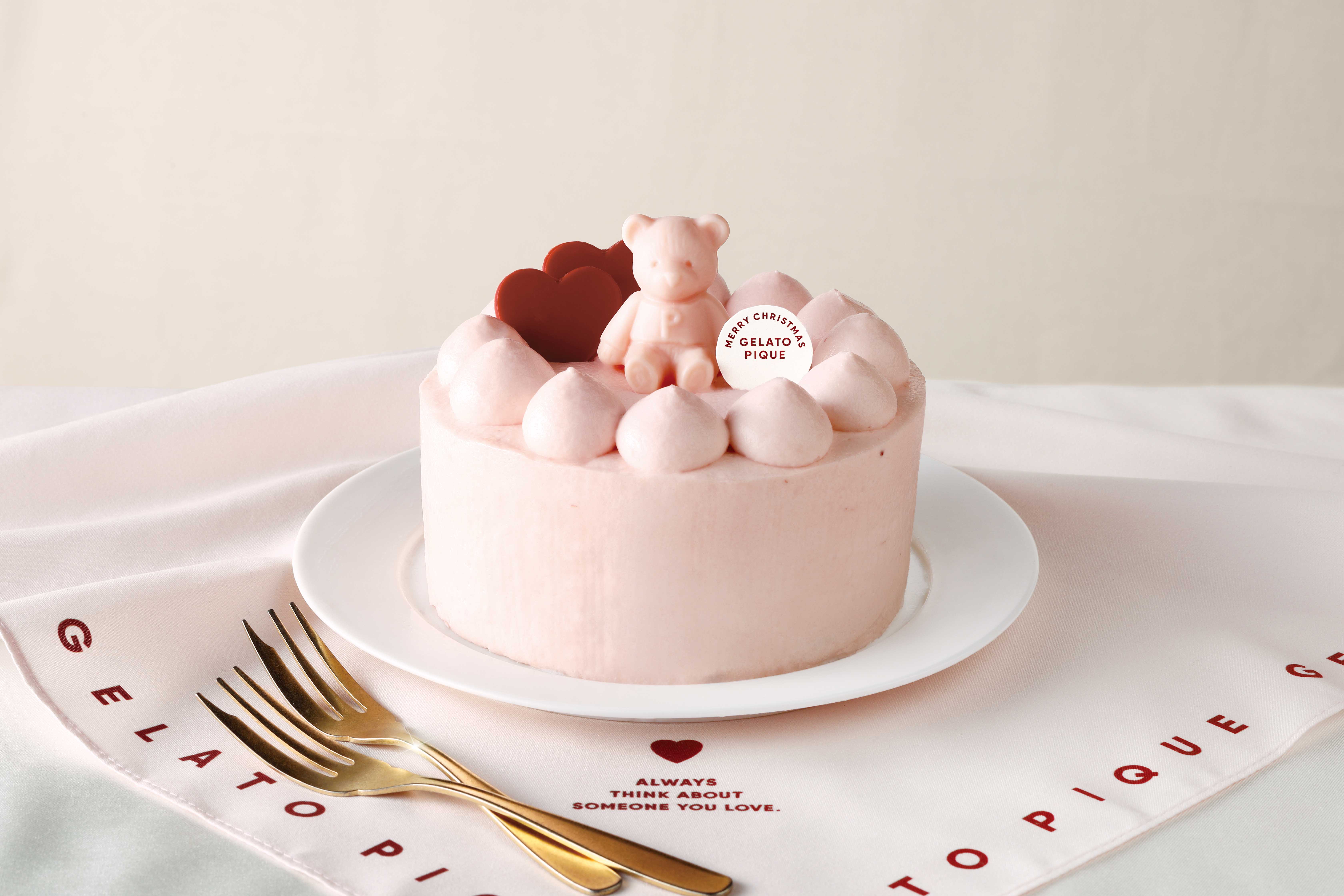 【gelato pique(ジェラートピケ)】クリスマスケーキ第4弾はピンクが主役！ピンクの”ピケベア”×クリームチーズと紅茶のフレーバーに心躍るスペシャルケーキが9月18日(月)より予約受付開始🧸🎂💗